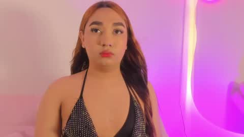 La  online show from May 1, 2026, 8:46 pm