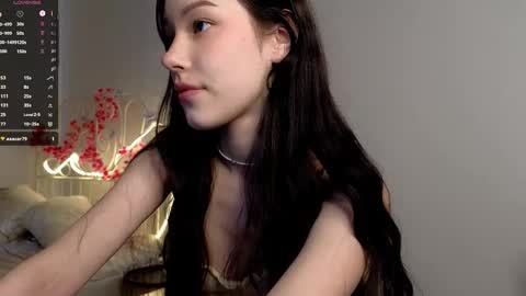 Lia  online show from November 20, 2025, 8:58 am