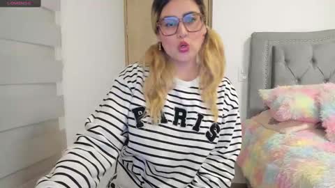 Snapshot of liahkimi chatting on January 15, 2025, 2:27 am Lia  online show from January 15, 2025, 2:27 am