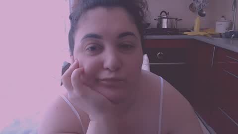 Snapshot of liahsofty chatting on July 5, 2026, 11:39 am miss Lia colection for travel online show from July 5, 2026, 11:39 am