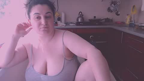 Snapshot of liahsofty chatting on July 20, 2026, 9:34 am miss Lia colection for travel online show from July 20, 2026, 9:34 am