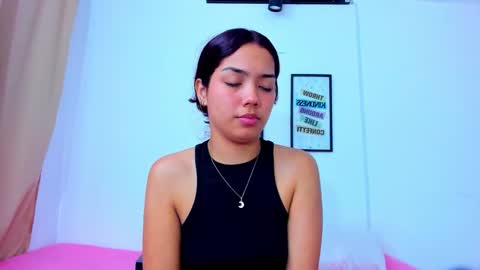 Snapshot of liakiity chatting on October 18, 2025, 3:35 pm Lia Kitty online show from October 18, 2025, 3:35 pm