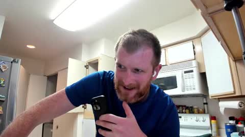 Liam online show from September 13, 2025, 4:07 pm