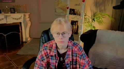 LIAM online show from April 9, 2026, 5:29 am