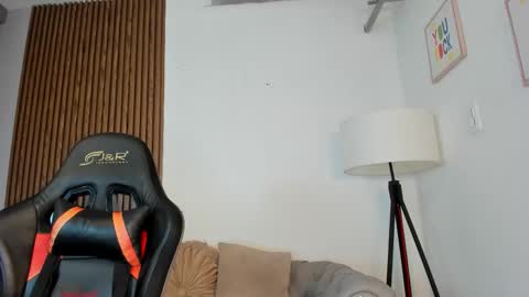 Liam Collins online show from October 11, 2025, 11:42 am