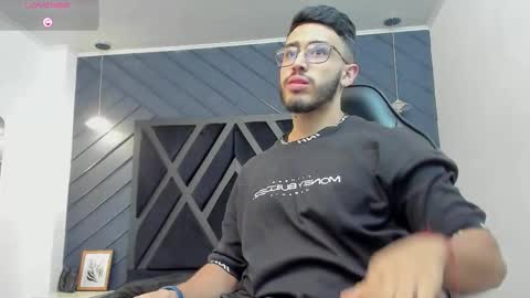 LIAM KLEIN online show from November 22, 2025, 11:09 am