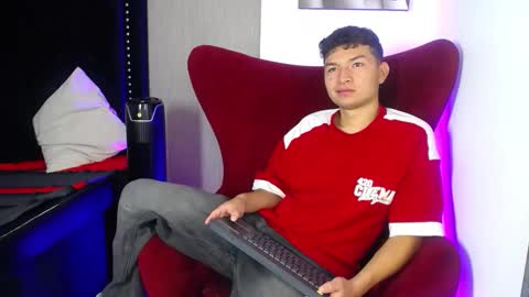 Snapshot of liam_sean chatting on February 24, 2026, 12:14 pm Liam online show from February 24, 2026, 12:14 pm