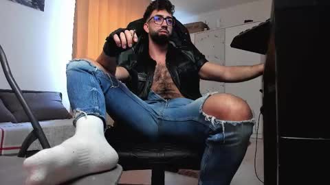 Snapshot of liamaesthetic chatting on February 4, 2026, 7:58 am Liam online show from February 4, 2026, 7:58 am