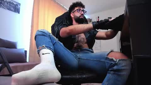 Snapshot of liamaesthetic chatting on February 20, 2026, 8:27 am Liam online show from February 20, 2026, 8:27 am