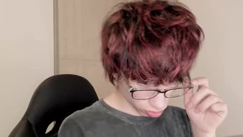 Liam online show from February 11, 2026, 5:23 am