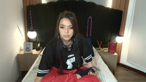 L I A M O N R O E online show from April 5, 2026, 12:02 pm