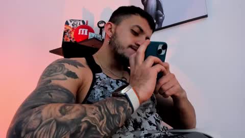 Snapshot of liamreigns_ chatting on February 21, 2025, 11:33 am liam online show from February 21, 2025, 11:33 am