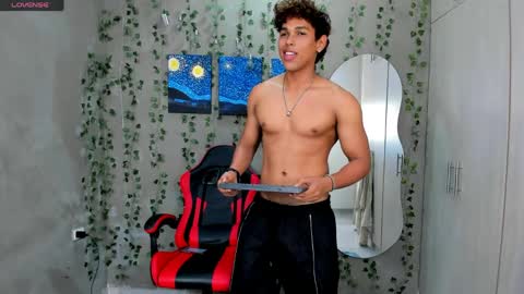 liamvibes212 online show from April 16, 2026, 1:12 pm