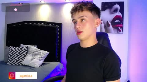 liam online show from April 9, 2026, 4:45 am