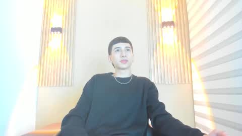 Snapshot of lian_cameron chatting on February 9, 2026, 3:43 am lian_cameron online show from February 9, 2026, 3:43 am