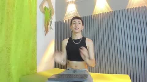 Snapshot of lian_cameron chatting on February 28, 2026, 4:02 am lian_cameron online show from February 28, 2026, 4:02 am