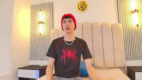 Snapshot of lian_cameron chatting on March 17, 2026, 3:55 am lian_cameron online show from March 17, 2026, 3:55 am