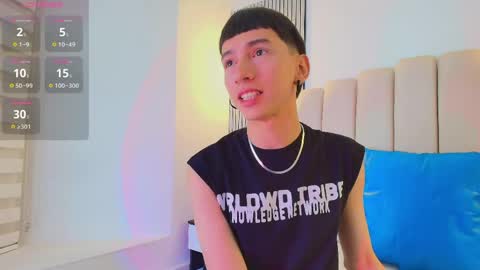 Snapshot of lian_cameron chatting on April 15, 2026, 3:57 am lian_cameron online show from April 15, 2026, 3:57 am