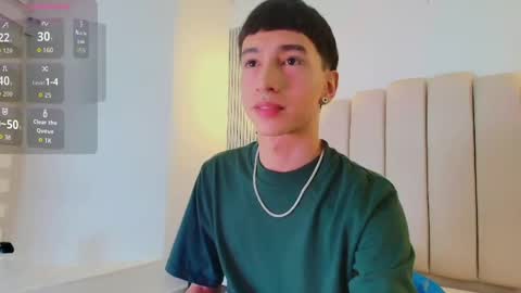 Snapshot of lian_cameron chatting on April 21, 2026, 3:46 am lian_cameron online show from April 21, 2026, 3:46 am