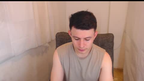 lian_eathan online show from January 11, 2026, 3:06 pm