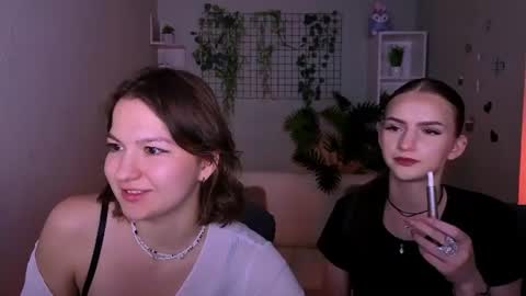 Snapshot of liana_best chatting on June 25, 2026, 9:25 am Li online show from June 25, 2026, 9:25 am