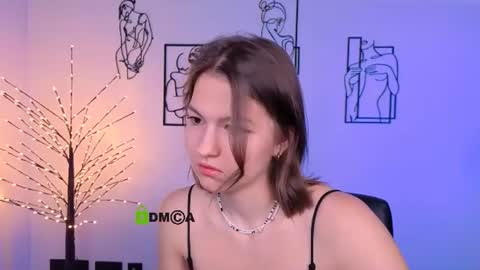 Snapshot of liana_best chatting on July 18, 2026, 9:24 am Li online show from July 18, 2026, 9:24 am