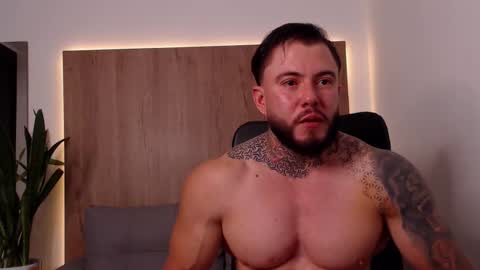 lianjones9 online show from December 2, 2025, 8:59 pm