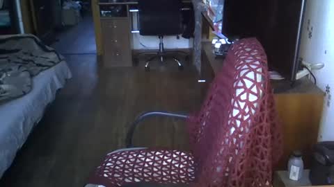 liaorgel online show from February 7, 2025, 2:04 pm