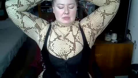 liaorgel online show from February 22, 2025, 8:50 am