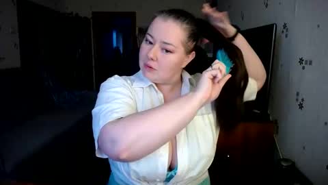 liaorgel online show from March 6, 2025, 2:18 pm