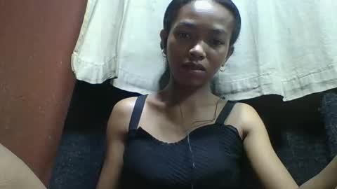 liaraisha online show from October 18, 2025, 2:58 am