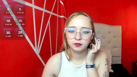 Lia Roberts online show from December 14, 2024, 12:12 pm