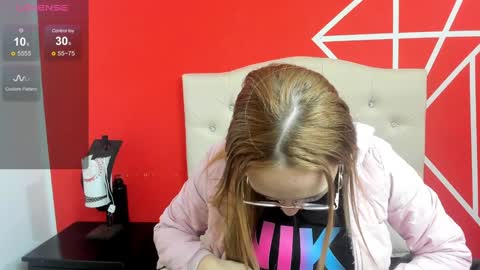 Lia Roberts online show from December 30, 2024, 12:09 pm