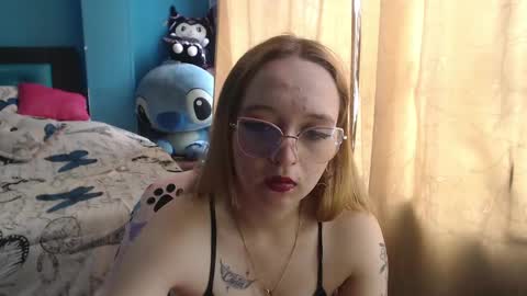 Lia Roberts online show from March 11, 2025, 3:12 pm