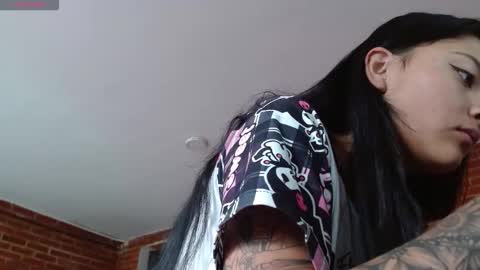 Snapshot of liarouse04 chatting on February 17, 2026, 12:45 pm Liarouse04 online show from February 17, 2026, 12:45 pm