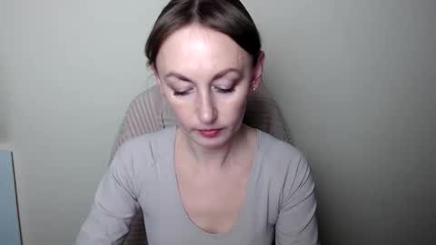 Lia online show from March 22, 2026, 12:41 pm