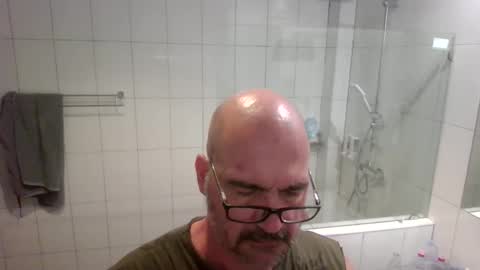 Cockcentric online show from November 3, 2025, 6:09 pm