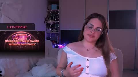 libra_mia online show from March 18, 2026, 6:33 pm