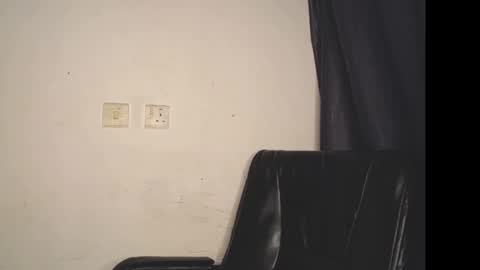 Snapshot of lick_pussyjuice chatting on September 9, 2025, 6:46 am kimani online show from September 9, 2025, 6:46 am