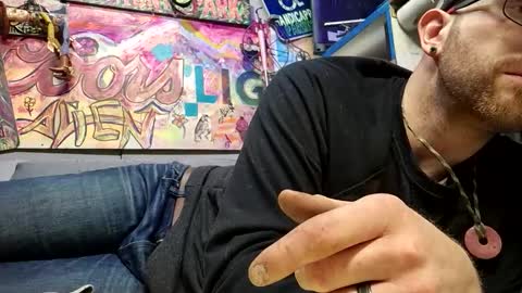 IM A BAD DAWGY WOOF WOOF online show from November 5, 2025, 3:34 pm