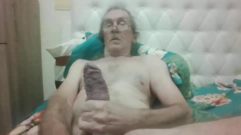 Snapshot of lickittostickit chatting on February 3, 2025, 5:51 am lickittostickit online show from February 3, 2025, 5:51 am