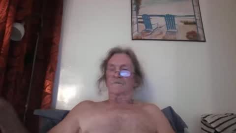 Snapshot of lickittostickit chatting on October 5, 2025, 4:33 am lickittostickit online show from October 5, 2025, 4:33 am