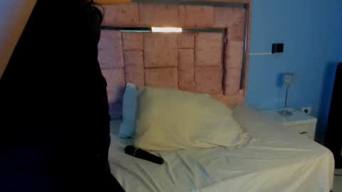 Snapshot of licky_lov chatting on October 18, 2025, 3:42 am licky_lov online show from October 18, 2025, 3:42 am