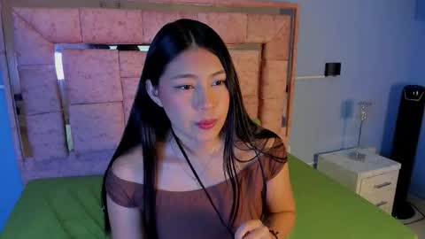licky_lov online show from November 15, 2025, 3:26 am