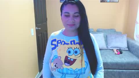 Snapshot of licy_klein chatting on February 19, 2025, 8:10 pm Isa online show from February 19, 2025, 8:10 pm