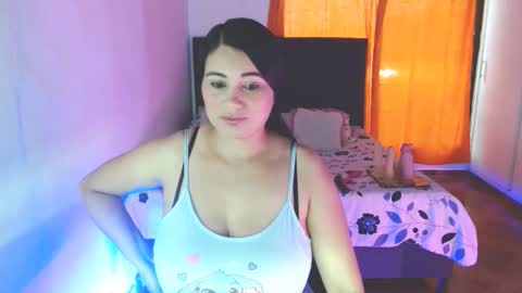 Snapshot of licy_klein chatting on June 4, 2026, 10:38 pm Isa online show from June 4, 2026, 10:38 pm