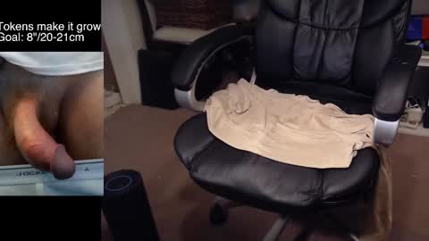 Snapshot of liebestool008 chatting on October 20, 2025, 3:51 am 8curve online show from October 20, 2025, 3:51 am