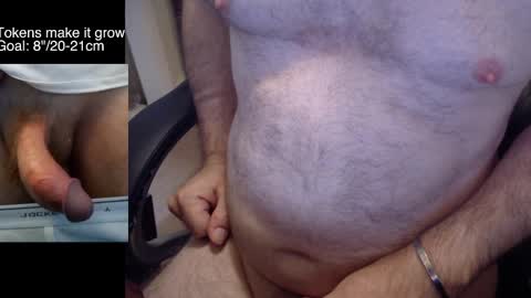 Snapshot of liebestool008 chatting on October 31, 2025, 3:18 am 8curve online show from October 31, 2025, 3:18 am