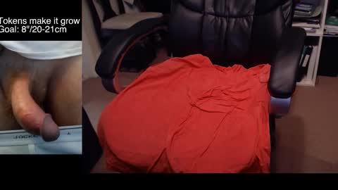 Snapshot of liebestool008 chatting on January 8, 2026, 10:56 pm 8curve online show from January 8, 2026, 10:56 pm