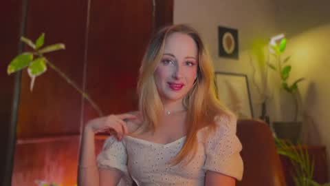 Snapshot of lierie chatting on February 25, 2026, 6:39 pm its my birthday today so im offline but id be so happy if you felt like sending me a birthday love while im away online show from February 25, 2026, 6:39 pm